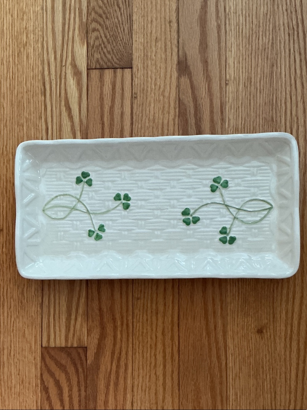 White Ceramic Serving Tray with Green Shamrock Motif - Picture 1 of 3